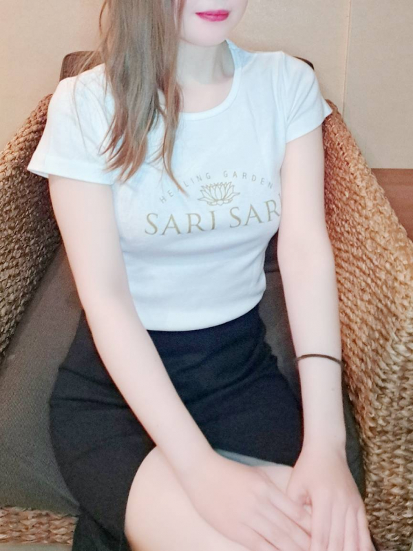 SARISARI (サリサリ) 陽菜