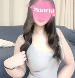 Oil Madrid (オイルマドリード) 森ひめか