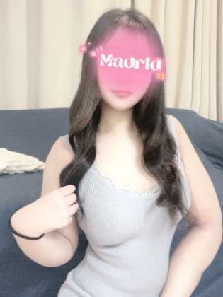 Oil Madrid (オイルマドリード) 森ひめか