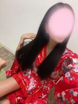 優楽亭 (ゆうらくてい) 結奈
