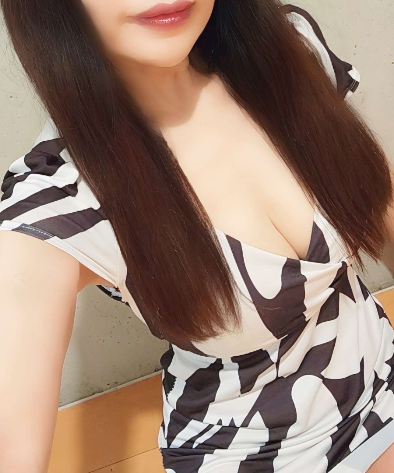Mrs.OnlyOne (ミセスオンリーワン) 月