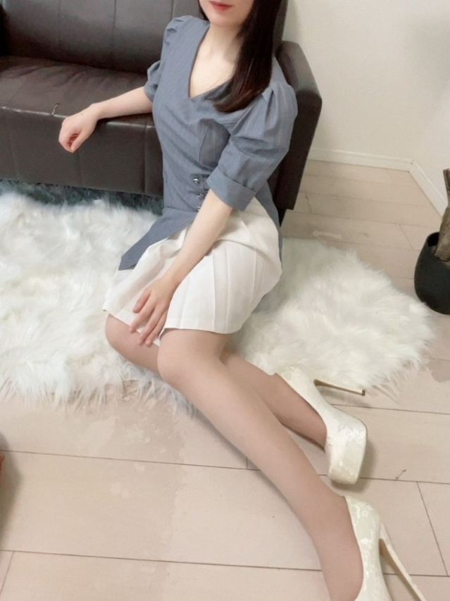 庵 (いおり) 水無瀬彩葉