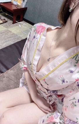優楽亭 (ゆうらくてい) 美月