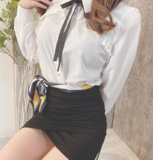 REST癒しのOL collection 花咲あいな