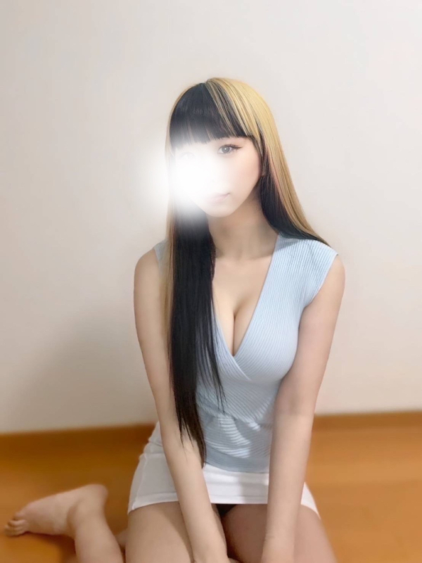 La vie et 北新地 (ラヴィエ) 千歳あいら