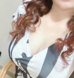 Mrs.OnlyOne (ミセスオンリーワン) 彩子