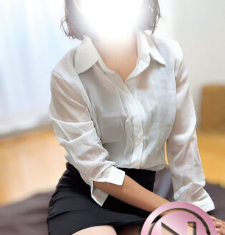 NUREST (ヌーレスト) 桜井みお