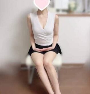 Mrs.Emmy (ミセスエミー) さき