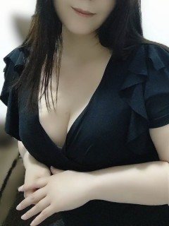 Mrs.Curage (ミセスクラージュ) 愛乃