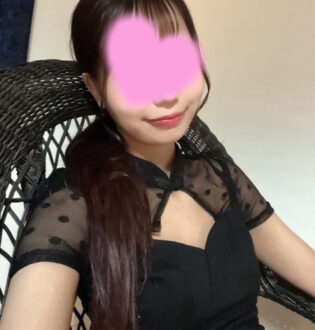 ミセスムーンR りさ