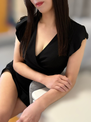 かりそめ 真鍋まき