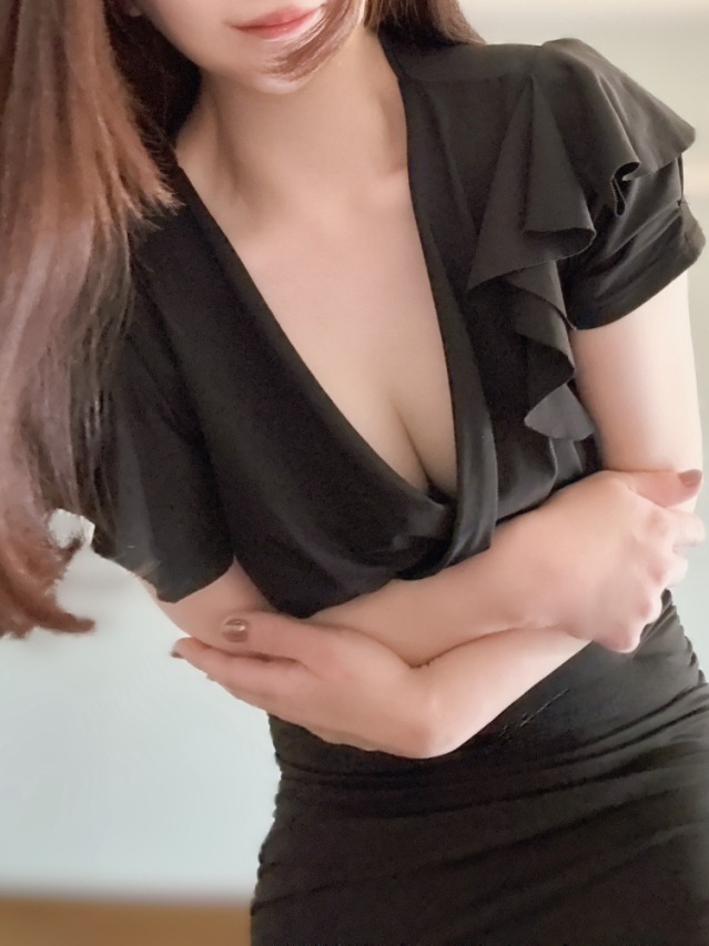 Mrs.ni-na 広島 (ミセスニーナ) 瀬那