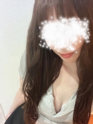 Mrs.ENEL (ミセスエネル) 湊﨑紗夏