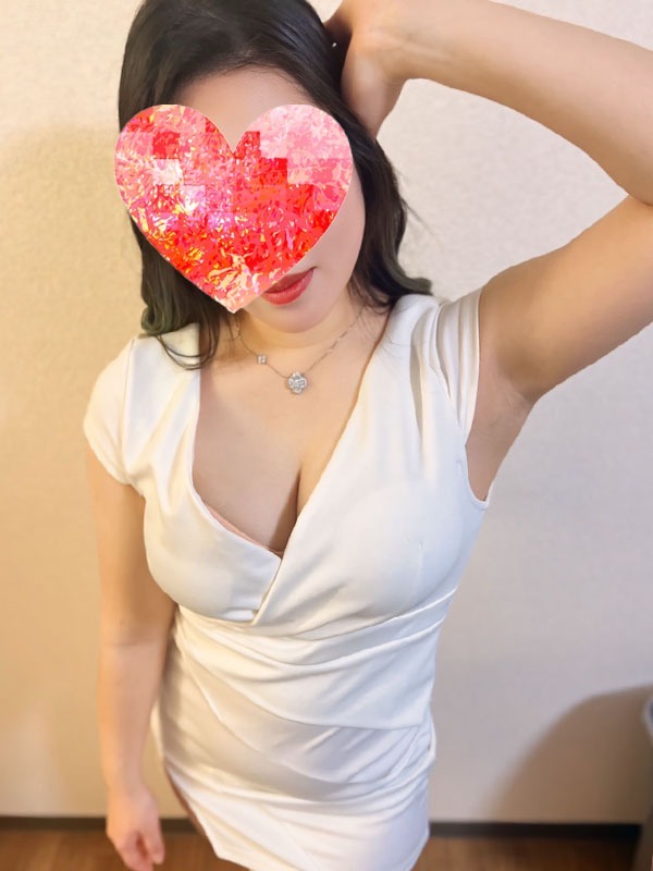 若妻の吐息 岡山 桃井