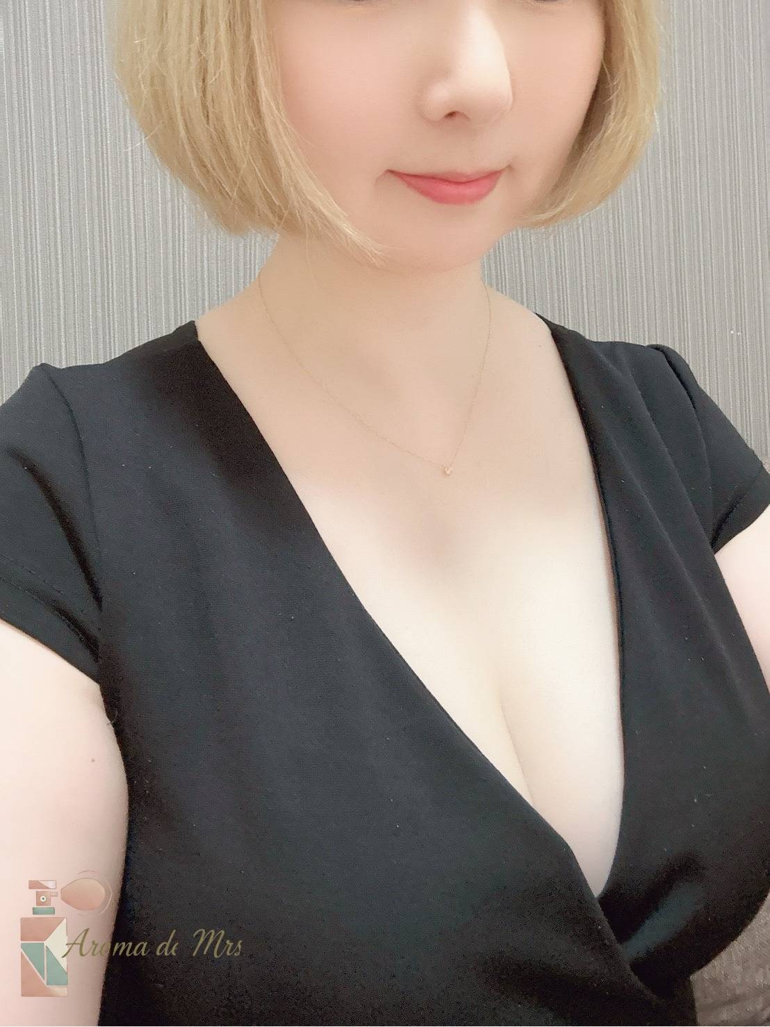 アロマdeミセス 芽依