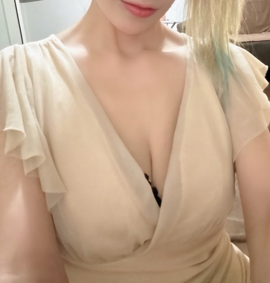 Mrs.LIP Gloss (ミセスリップグロス) 貴倉つむぎ