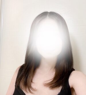 Mrs.LIP Gloss (ミセスリップグロス) 速水りおん