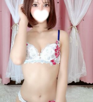 Royal Bunny (ロイヤルバニー) 浜辺みなみ