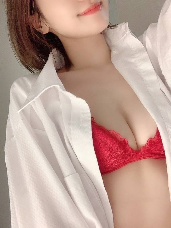 Mrs.美which (ミセスビウィッチ) 月菜