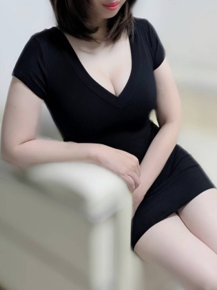 かりそめ 泉みか