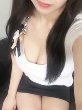 CREA 広島 (クレア) 小春ねね