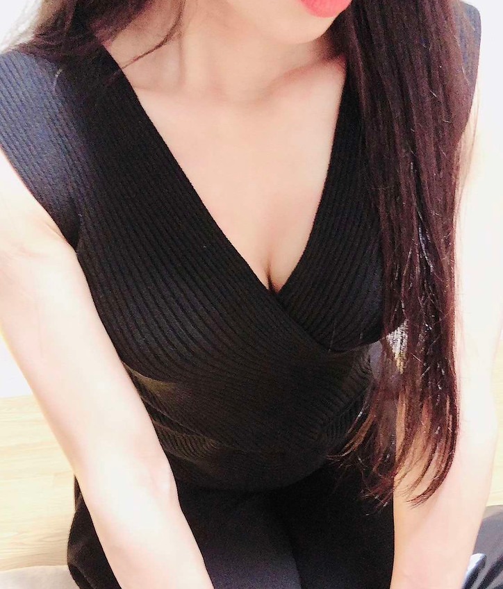 EKICHIKA (エキチカ) 七瀬夢花