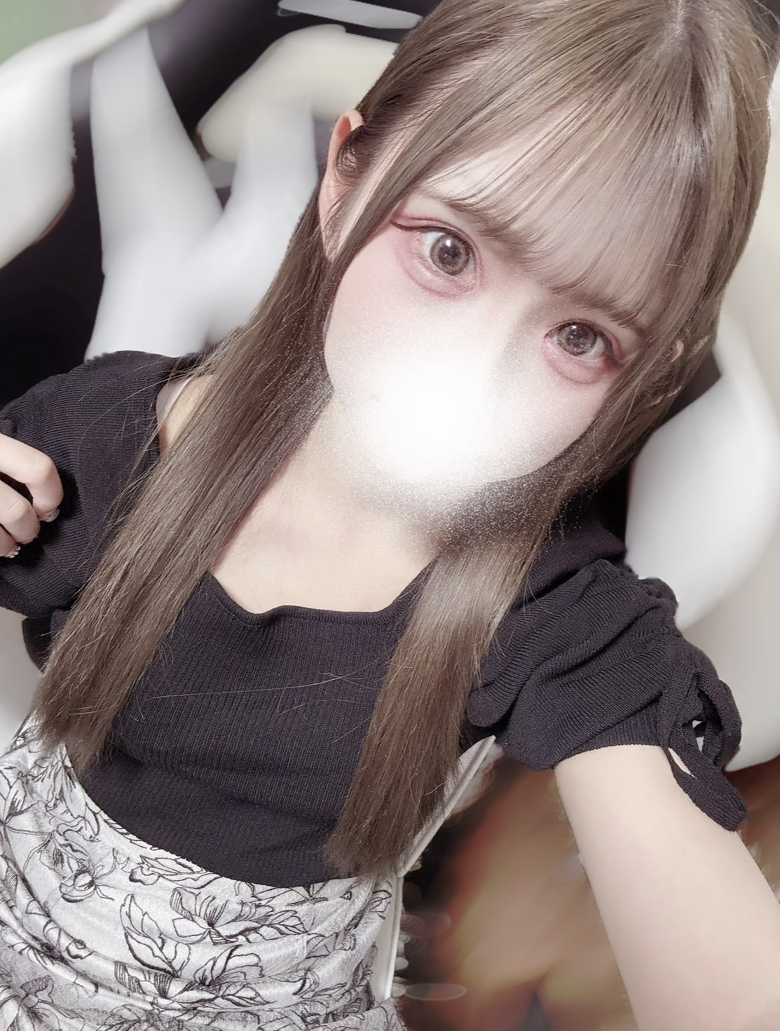 MELTY ROOM (メルティールーム) にた