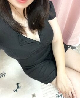 Tight＆Flare (タイト＆フレア) 芽依