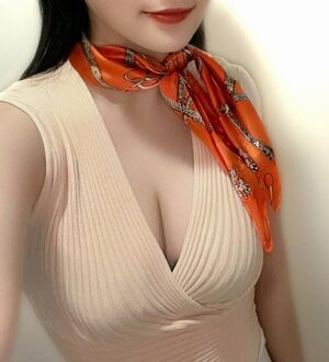 MrsBEAUTY AND BEAST (ミセスビューティアンドビースト) 藤枝