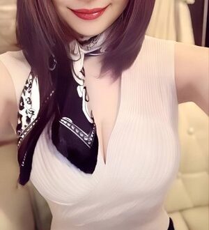 MrsBEAUTY AND BEAST (ミセスビューティアンドビースト) 華原