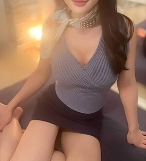 MrsBEAUTY AND BEAST (ミセスビューティアンドビースト) 諸星