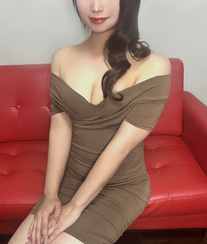 LEON SPA GOLD (レオンスパゴールド) 結愛