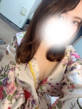 優楽亭 (ゆうらくてい) 優乃