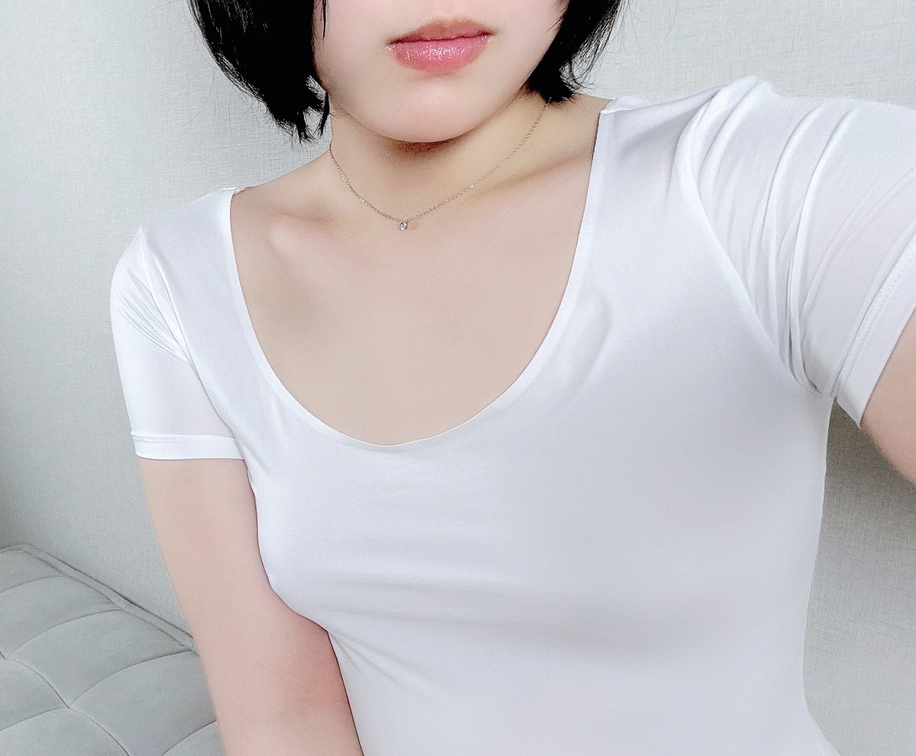 白シャツと彼女 (しろかの) 麦