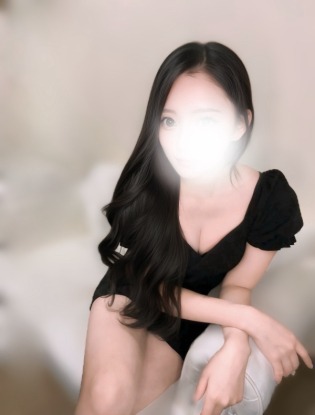 BELCHIC (ベルシック) 綺丘しゅな