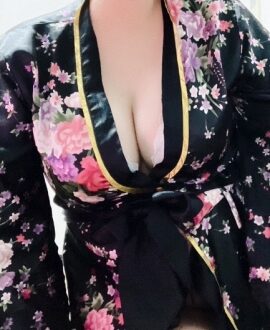 優楽亭 (ゆうらくてい) 乙葉