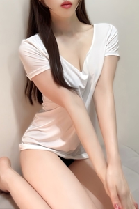 白シャツと彼女 結良（ゆら）