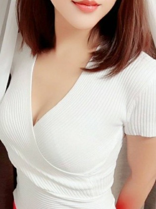 LA BELLA (ラベーラ) 緒方