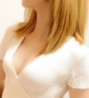 LA BELLA (ラベーラ) 世川