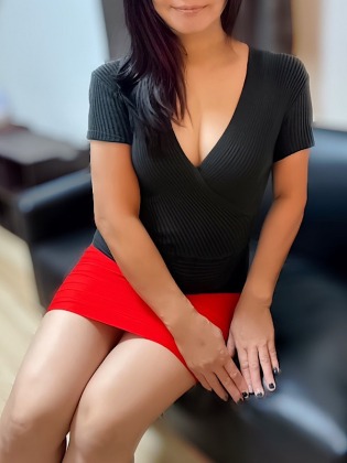 LA BELLA (ラベーラ) 井川