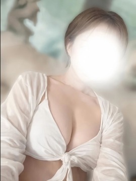 The Gloss (ザ・グロス) 神楽坂ひな