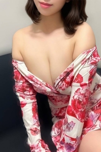 かりそめ (かりそめ) 東堂あおい