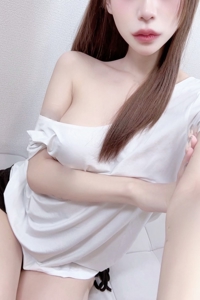 白シャツと彼女 愛乃（あいの）