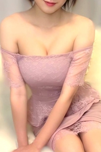 かりそめ (かりそめ) 三島　なつき