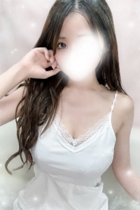 Eden Spa (エデンスパ) 唐木しおり