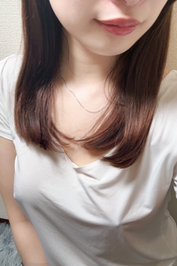 白シャツと彼女 衣都（いと）