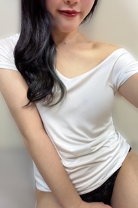 白シャツと彼女 羽衣　(うい)