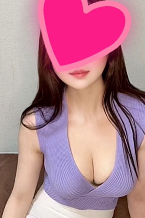 C.r.e.a.m (クリーム) 安達