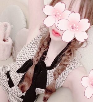 Artist (アーティスト) 桜華美玲