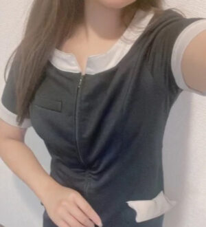 salon.do.ni-na 広島 (サロン・ド・ニーナ) 彩葉